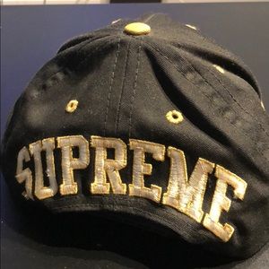 Supreme Snapback